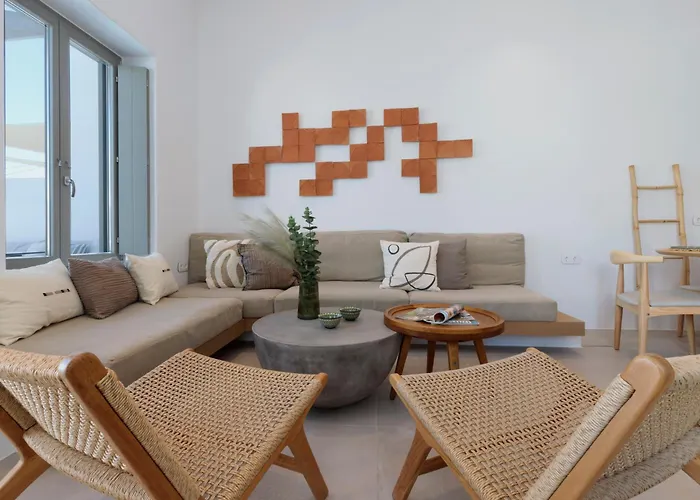 Vivant 1 Naousa (Paros)